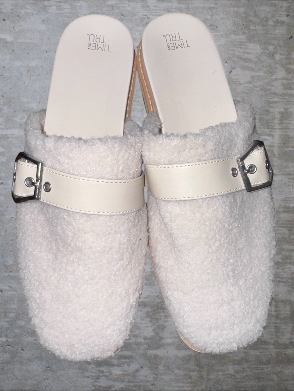 Time and Tru Cream Off White Shearling Buckle Mule Slides size 9 NWOT